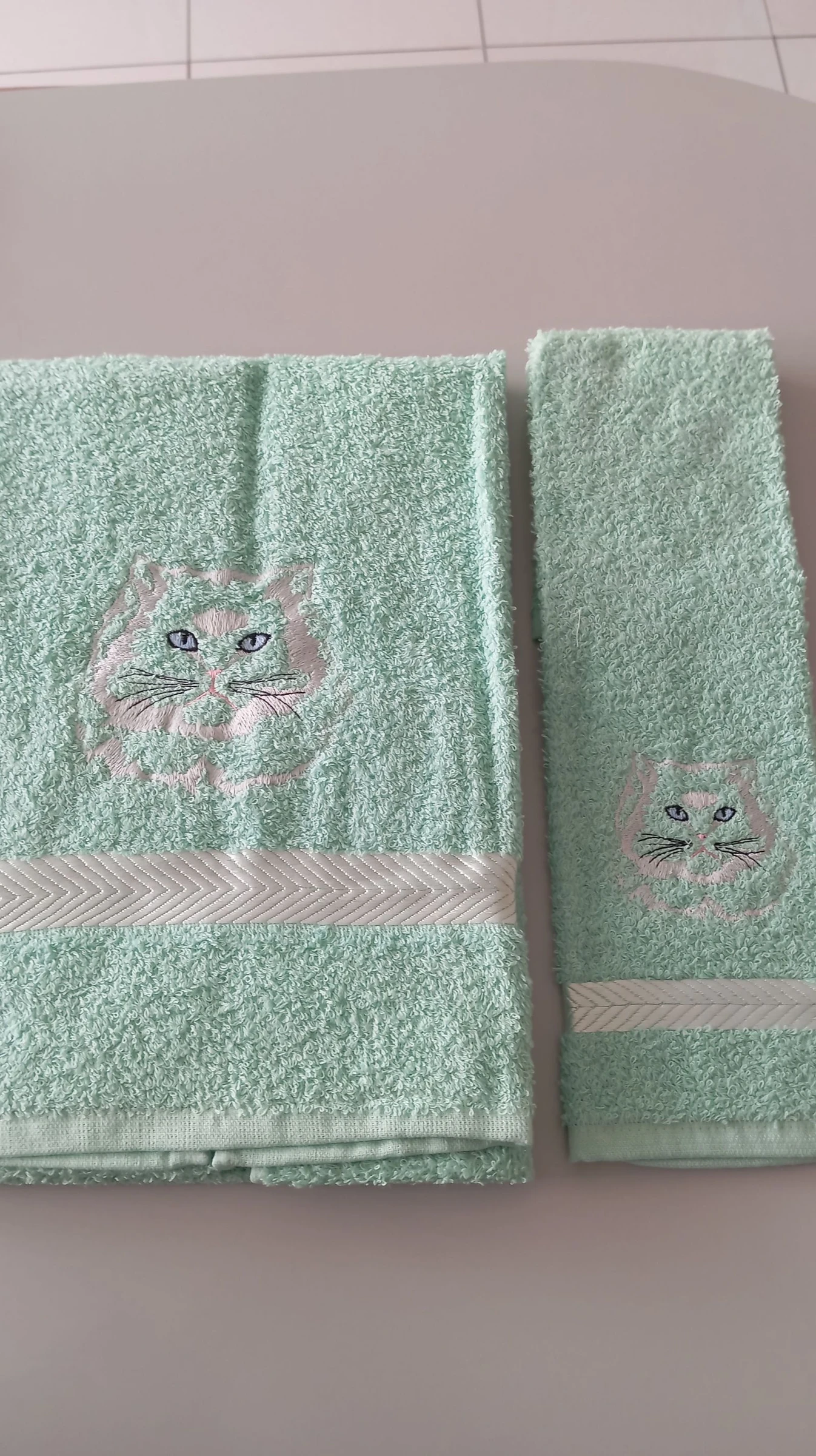 Set handdoeken. Douche, wastafel en wastafel. Gloednieuw! – photo 3
